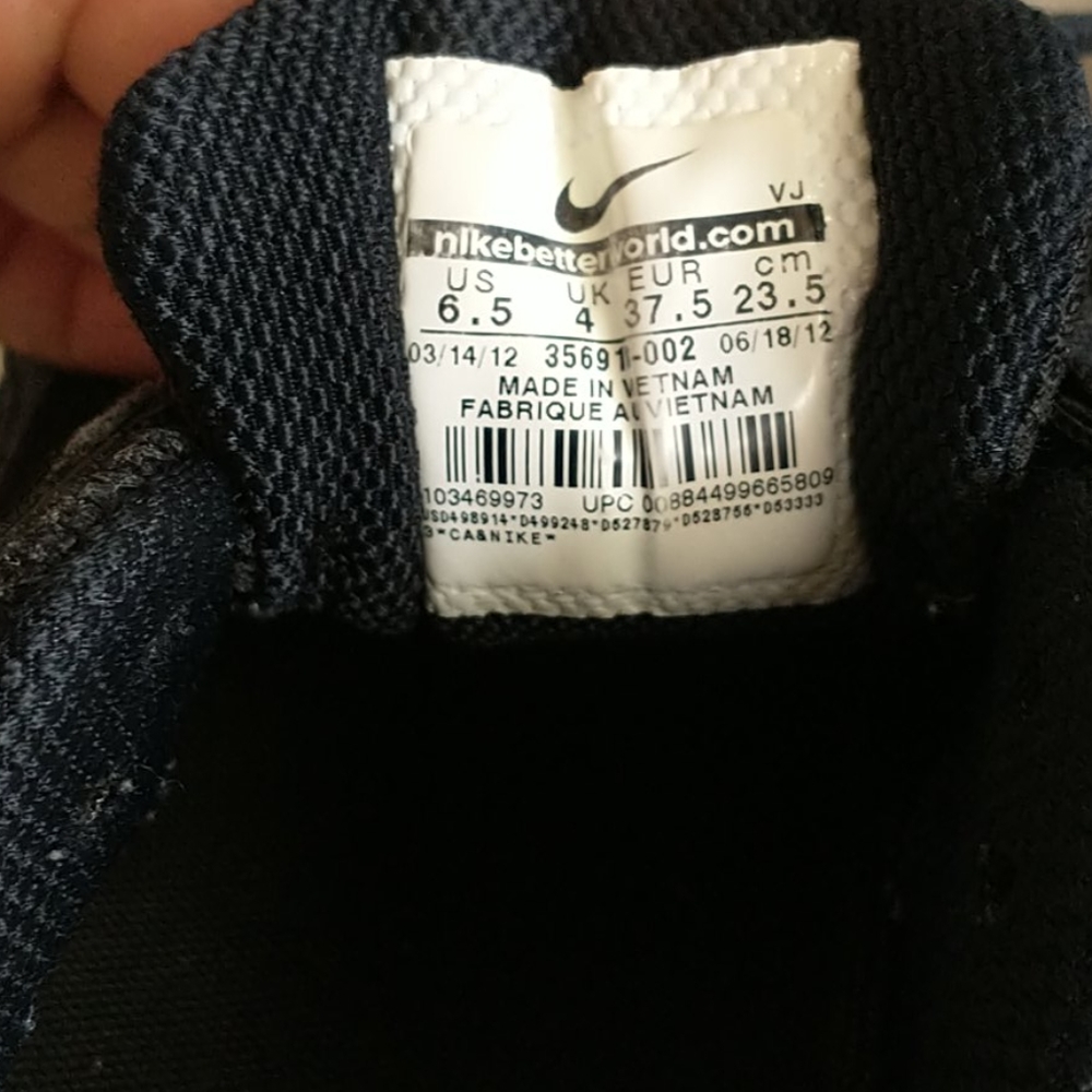 Nike women's Sneakers - Picture 11 of 12